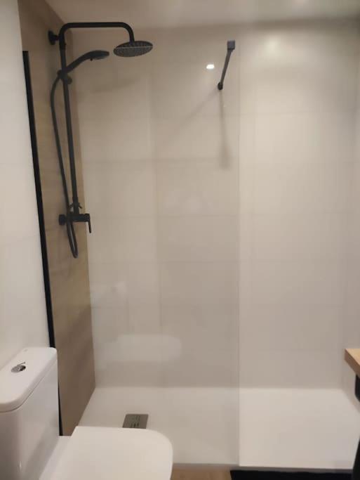 Apto Residencial En Roses Appartamento Esterno foto